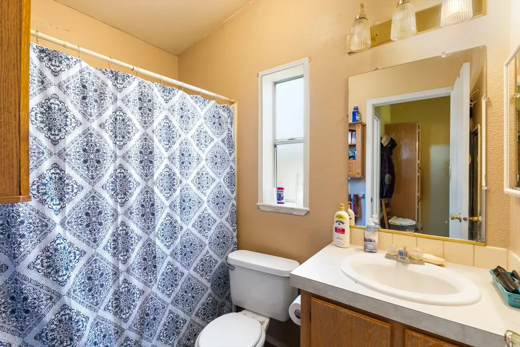 41088 Double Tree Lane Polson MT 59860