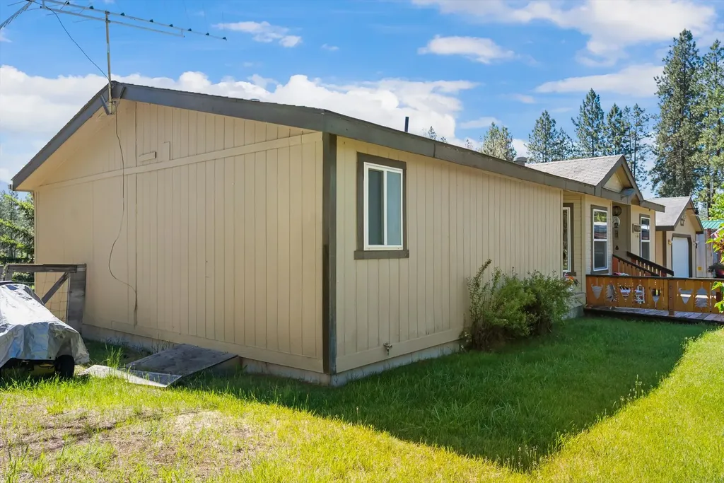 41088 Double Tree Lane Polson MT 59860