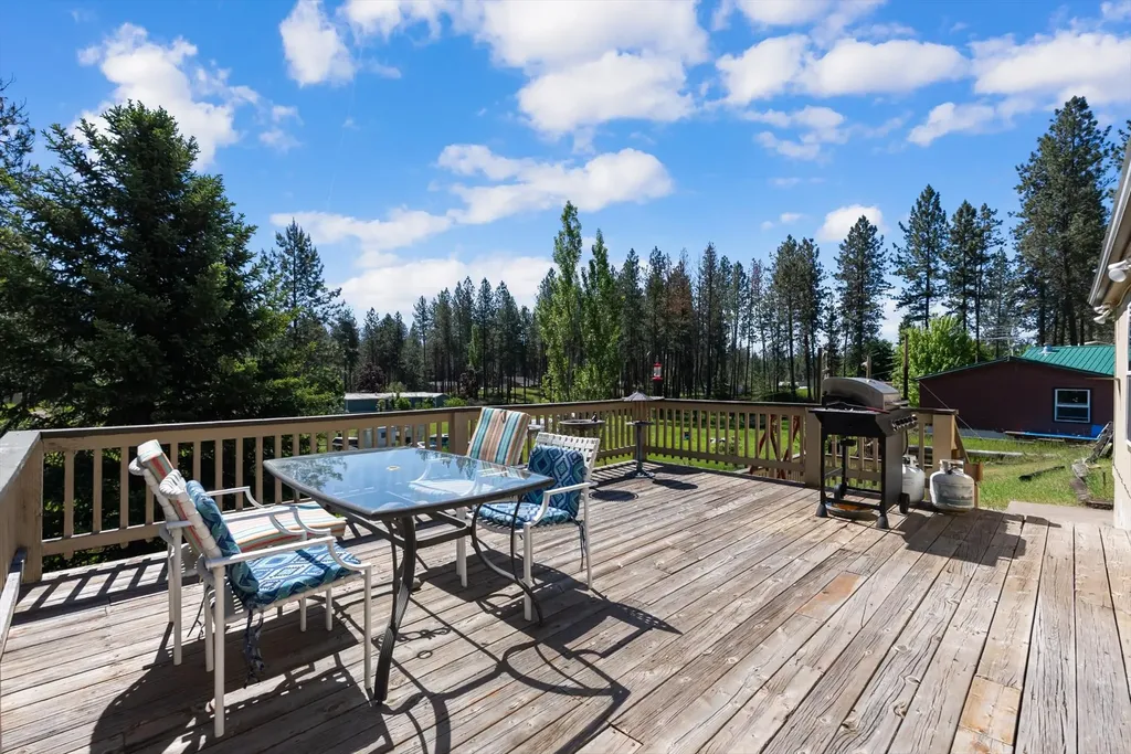41088 Double Tree Lane Polson MT 59860