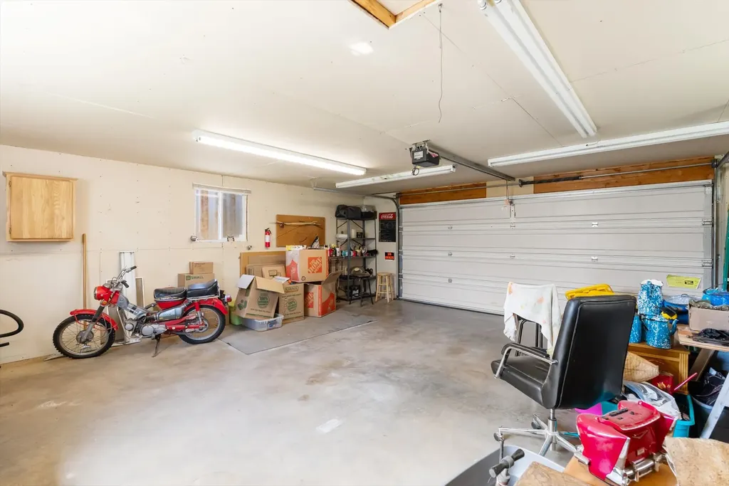 41088 Double Tree Lane Polson MT 59860