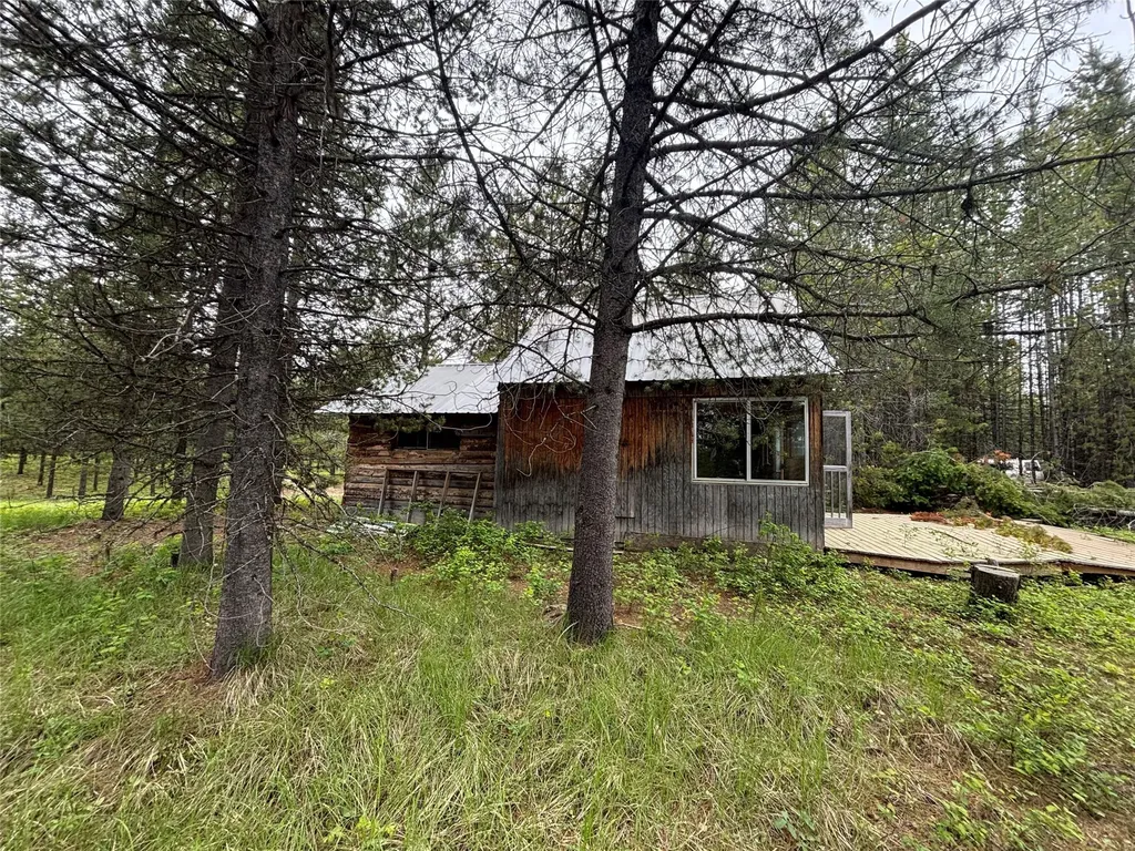 11532 North Fork Road Polebridge MT 59928