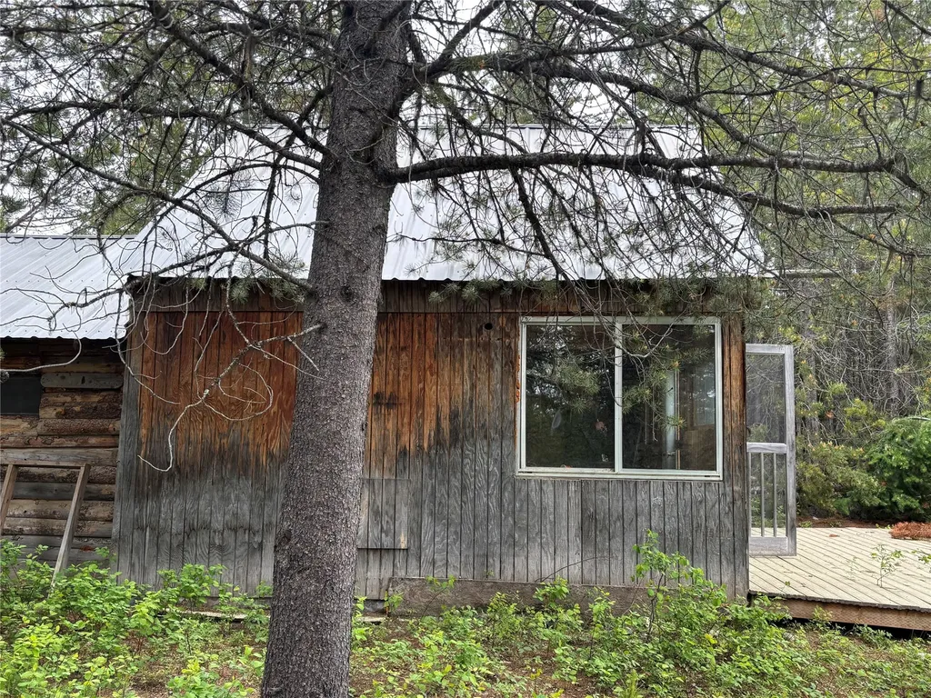 11532 North Fork Road Polebridge MT 59928