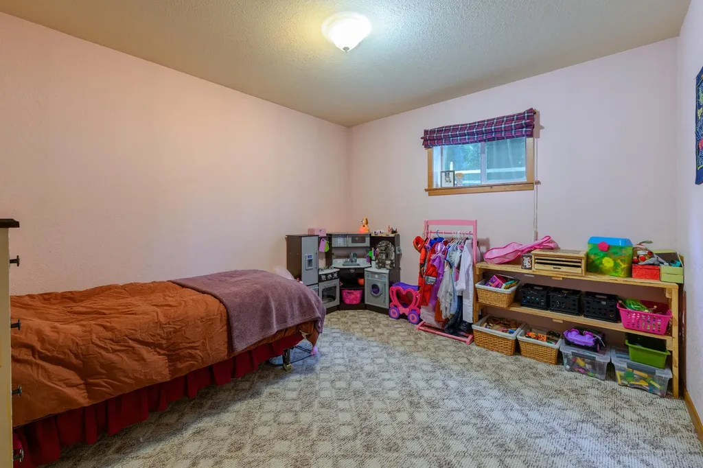 700 Pomeroy Trail Eureka MT 59917