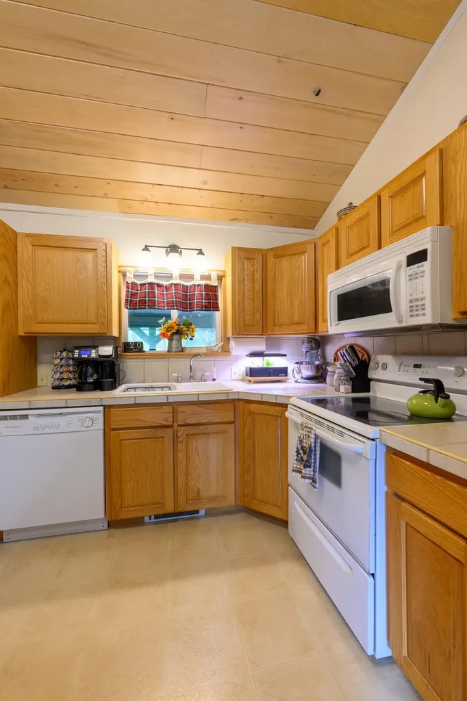 700 Pomeroy Trail Eureka MT 59917