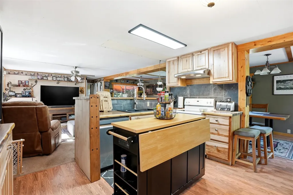 28862 Shady Lane Polson MT 59860