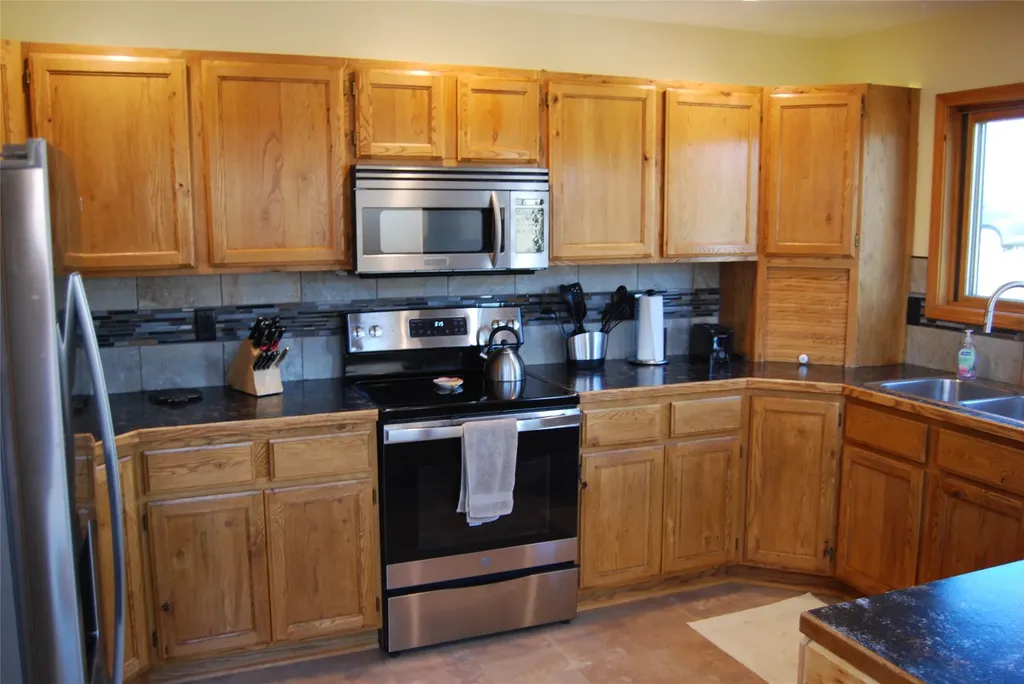 935 Moon Shadow Lane Stevensville MT 59870