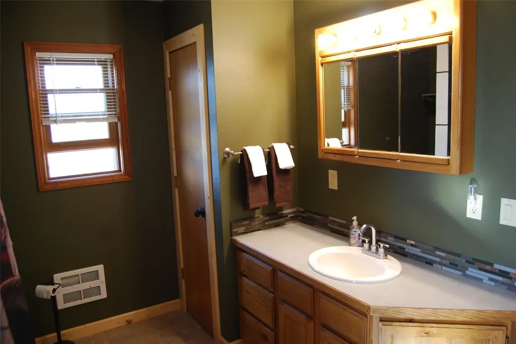 935 Moon Shadow Lane Stevensville MT 59870