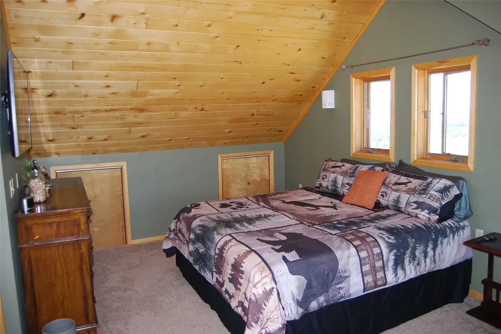 935 Moon Shadow Lane Stevensville MT 59870
