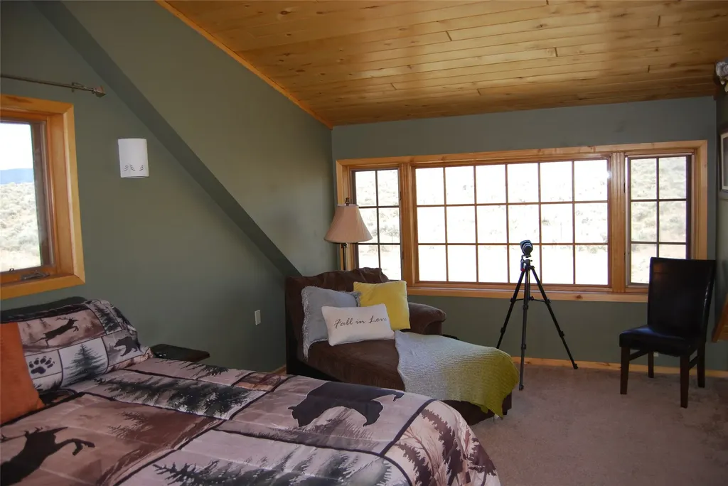 935 Moon Shadow Lane Stevensville MT 59870