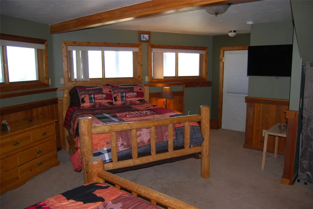 935 Moon Shadow Lane Stevensville MT 59870