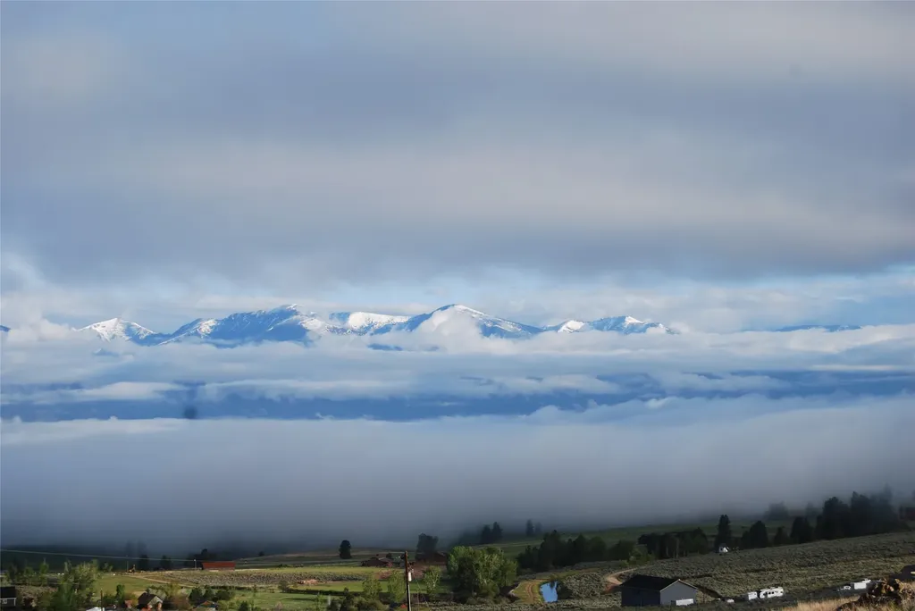 935 Moon Shadow Lane Stevensville MT 59870