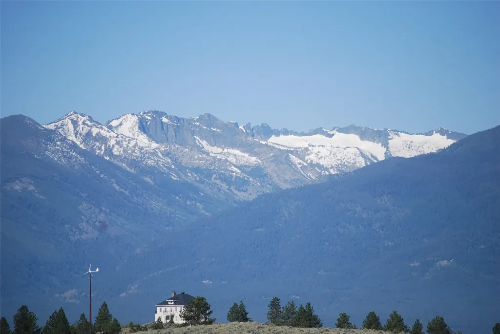 935 Moon Shadow Lane Stevensville MT 59870