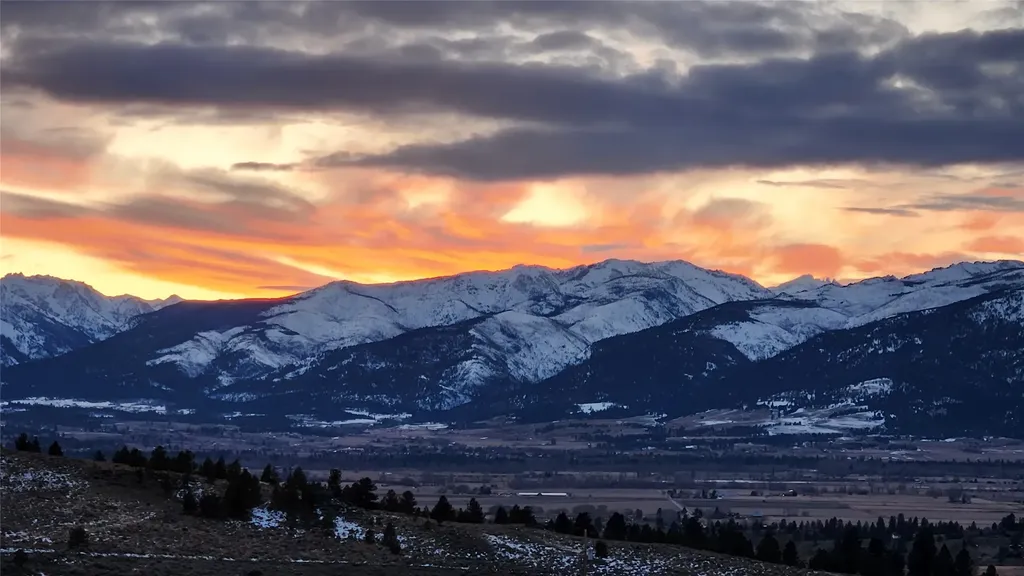 935 Moon Shadow Lane Stevensville MT 59870