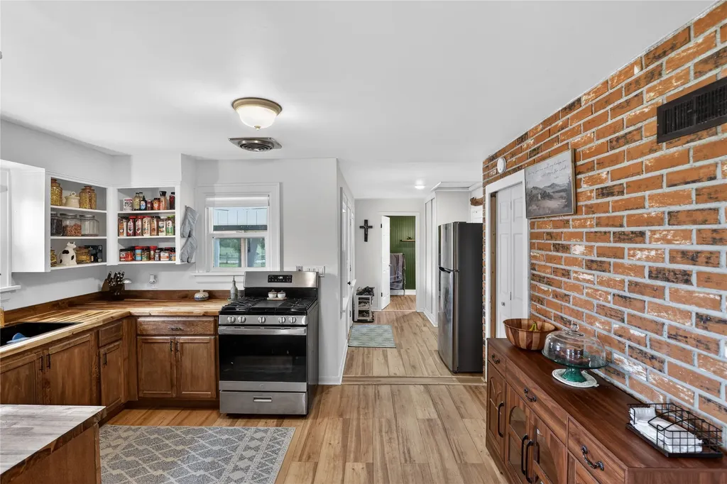 48 Sun River Cascade Road Sun River MT 59483