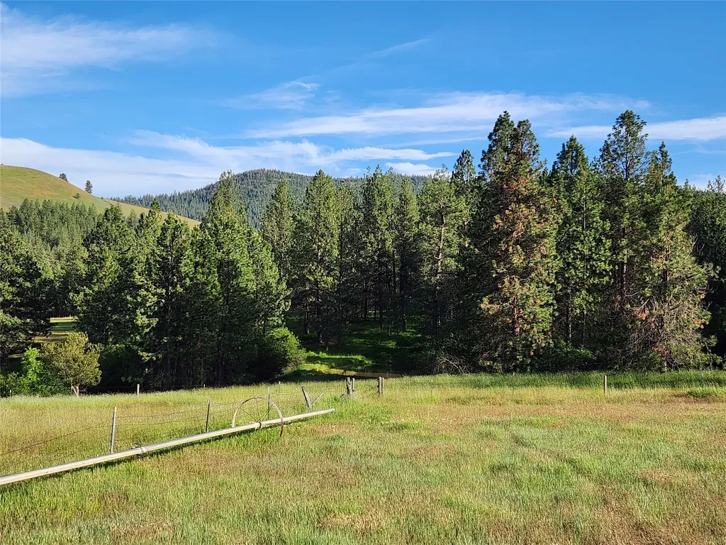 Nhn Stobie Lane Hot Springs MT 59845