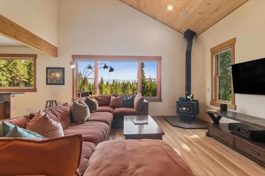 901 Twin Lakes Road Whitefish MT 59937
