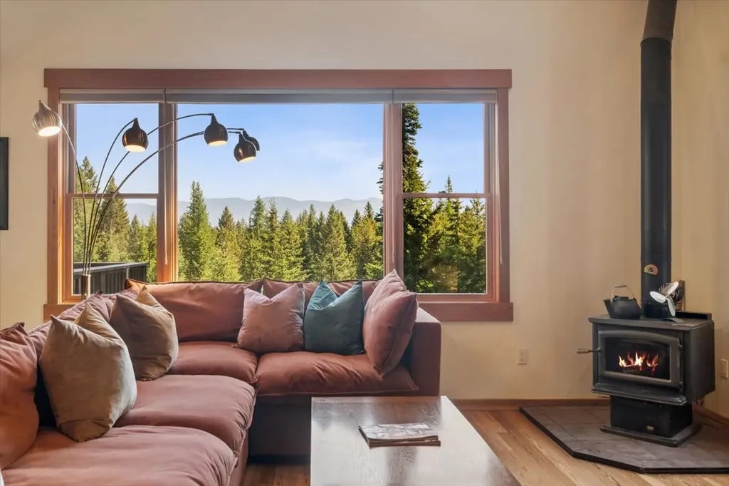 901 Twin Lakes Road Whitefish MT 59937