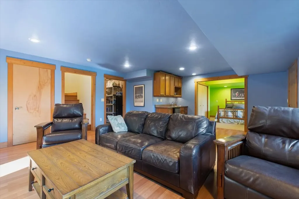 901 Twin Lakes Road Whitefish MT 59937