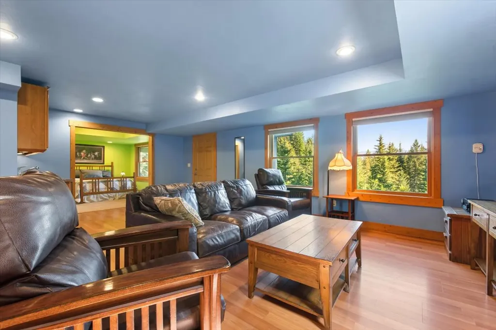 901 Twin Lakes Road Whitefish MT 59937