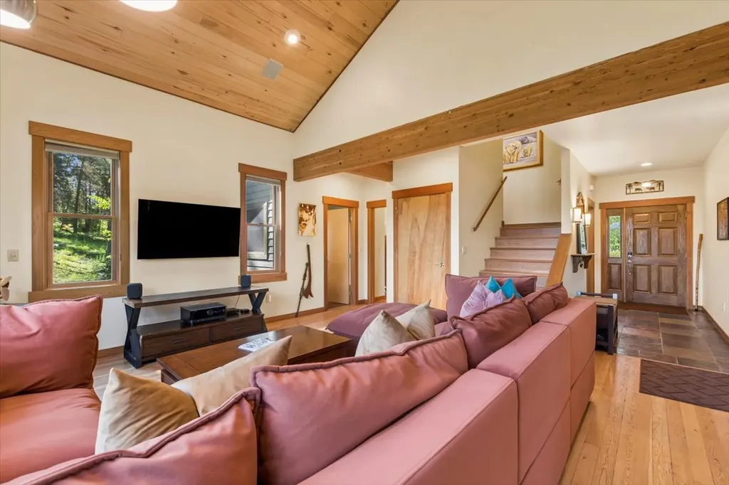 901 Twin Lakes Road Whitefish MT 59937