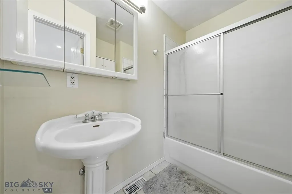 86 Horseshoe Trail Whitehall MT 59759