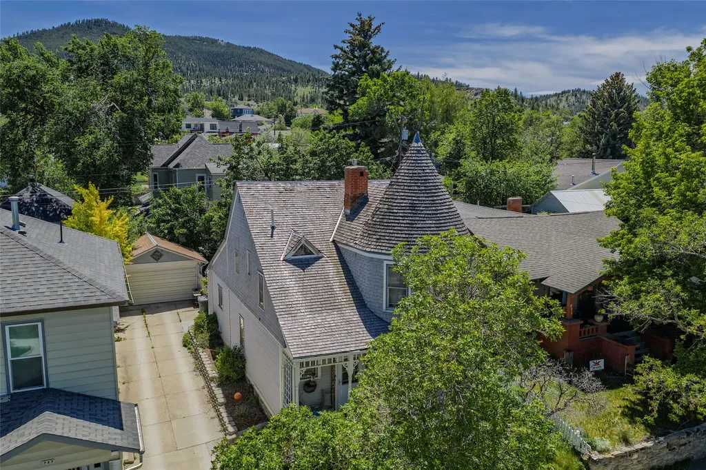 725 Breckenridge Street Helena MT 59601