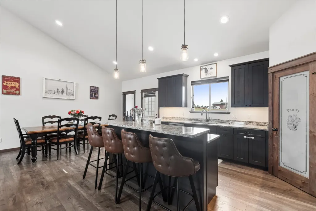 1129 Mackinaw Loop Somers MT 59932
