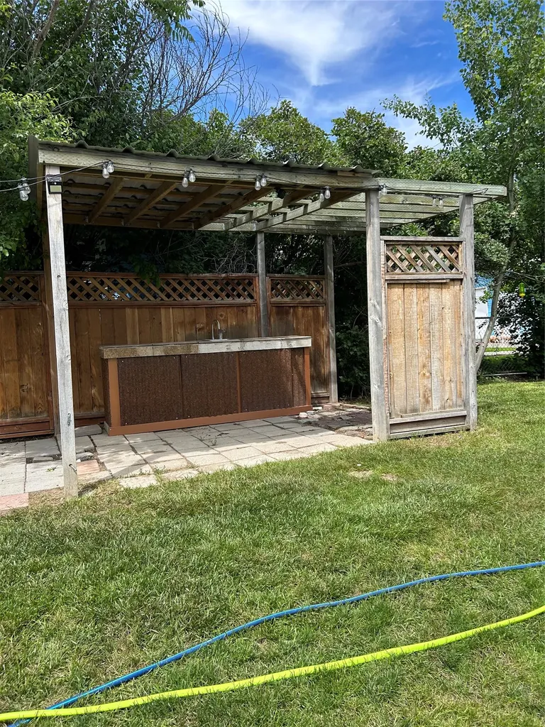 617 21st Street NE Black Eagle MT 59414