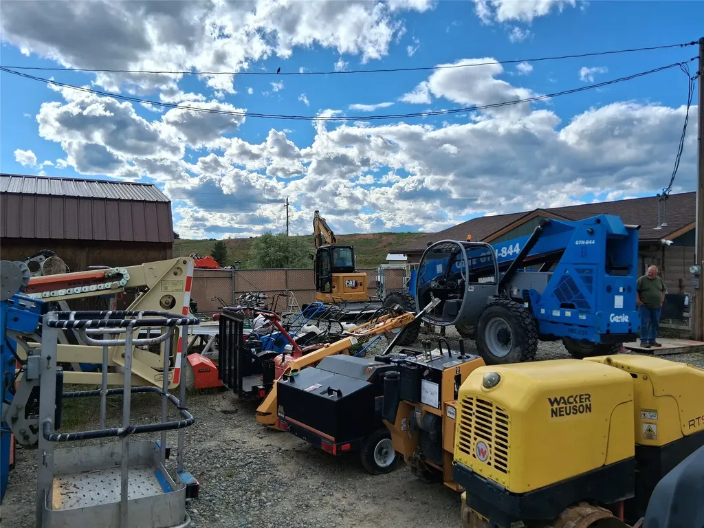 1174 Us Highway 93 N Eureka MT 59917