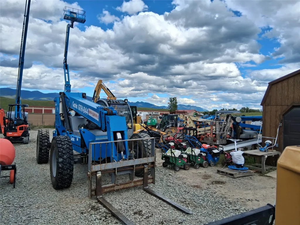 1174 Us Highway 93 N Eureka MT 59917