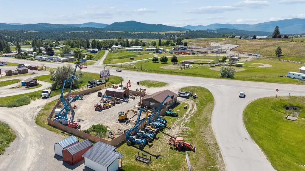 1174 Us Highway 93 N Eureka MT 59917