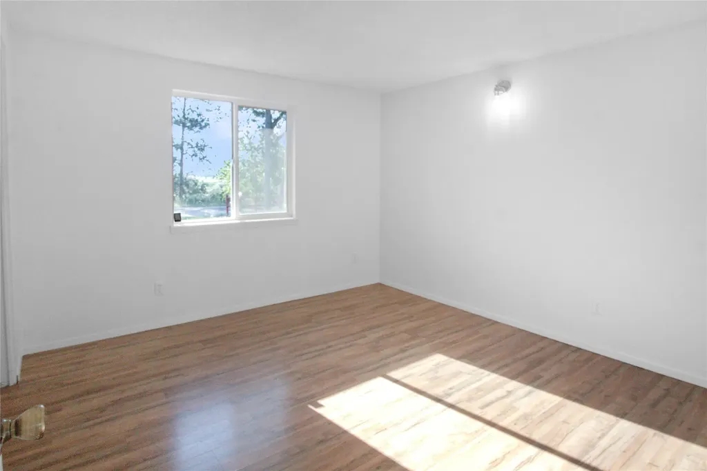 323/325 W River Road Hamilton MT 59840