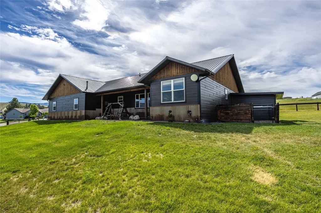 1067 Molly Joanne Lane Florence MT 59833