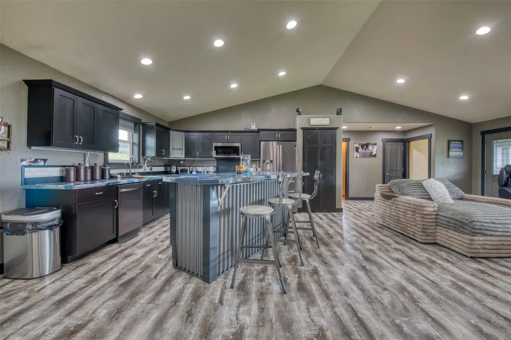 1067 Molly Joanne Lane Florence MT 59833
