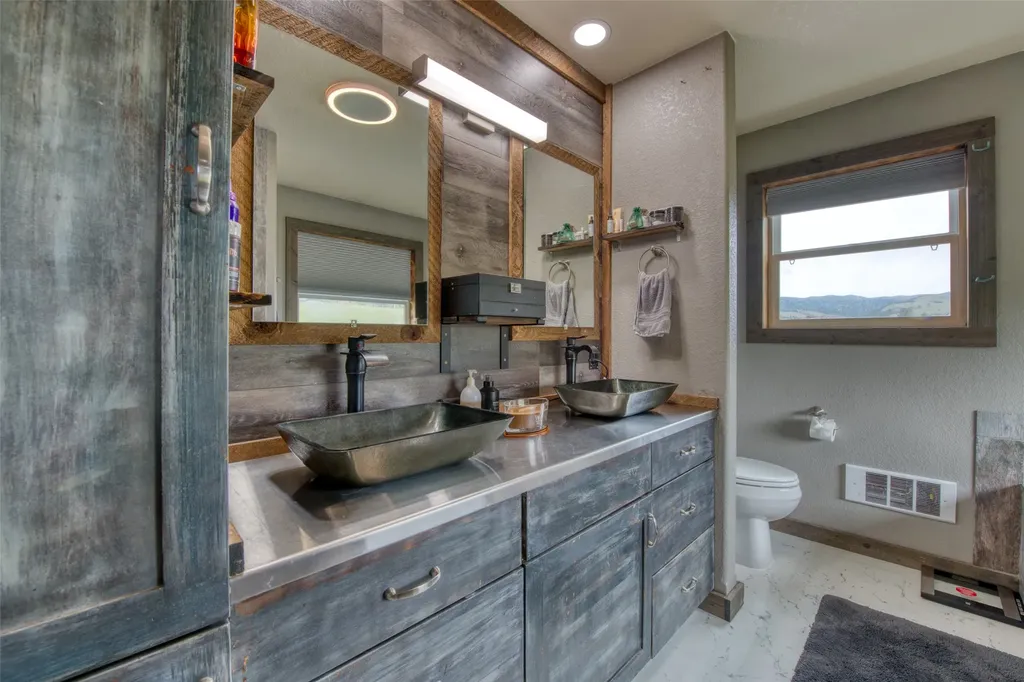 1067 Molly Joanne Lane Florence MT 59833
