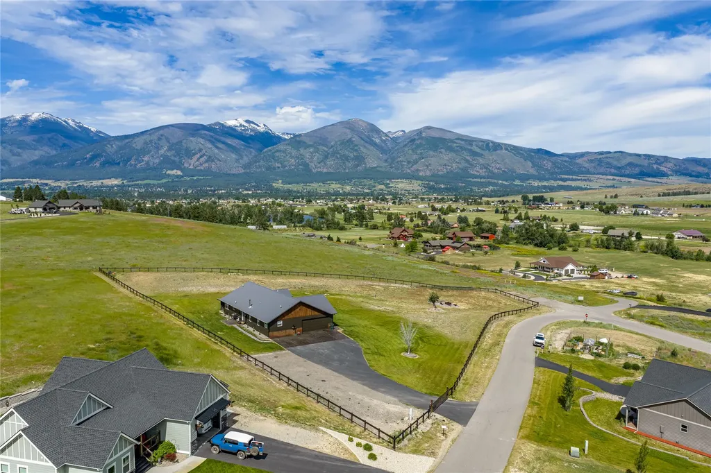 1067 Molly Joanne Lane Florence MT 59833