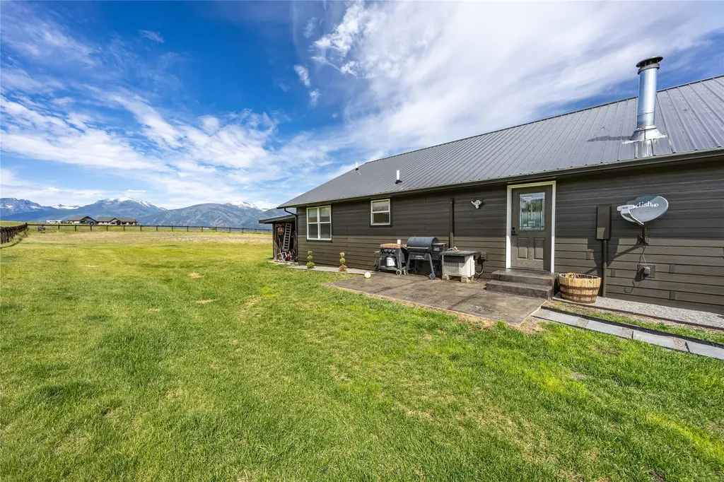 1067 Molly Joanne Lane Florence MT 59833