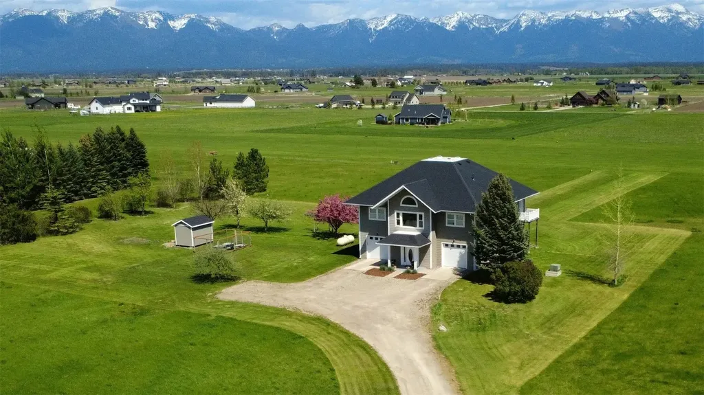 33 Staggerwing Landing Kalispell MT 59901