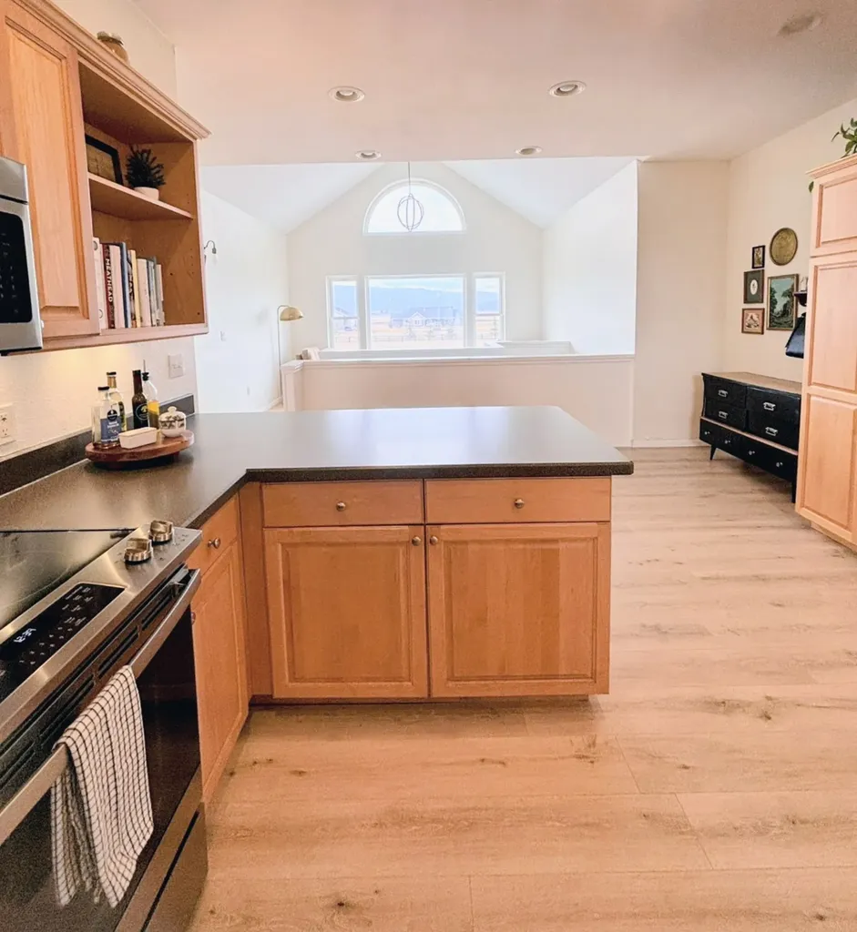 33 Staggerwing Landing Kalispell MT 59901