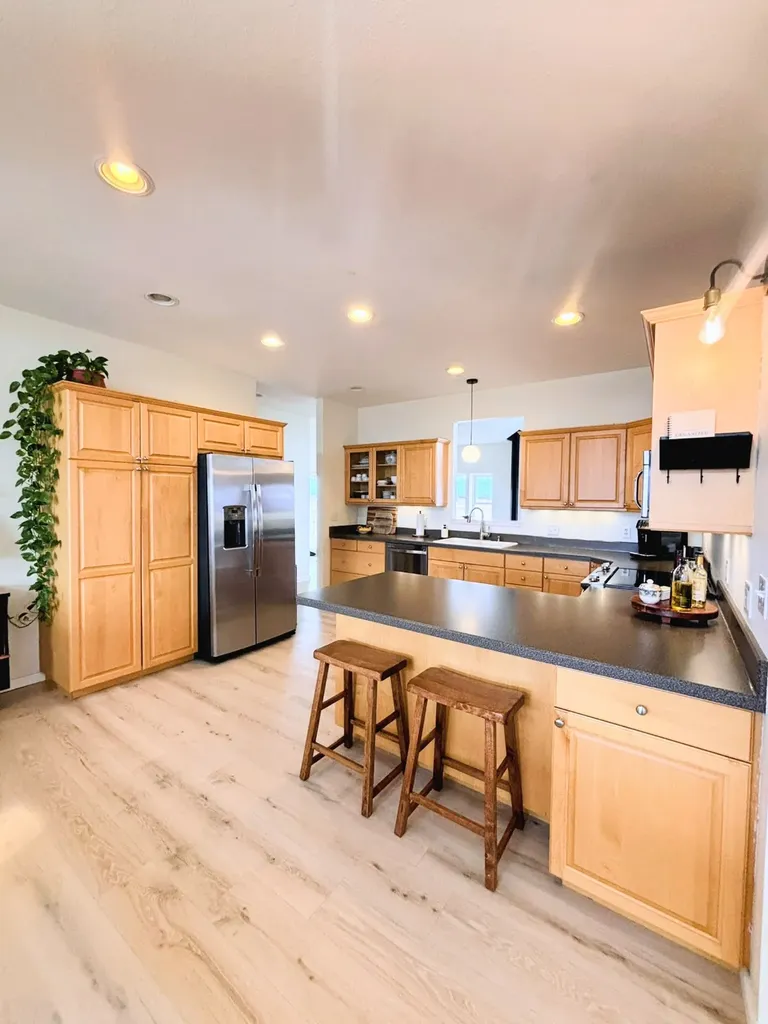 33 Staggerwing Landing Kalispell MT 59901