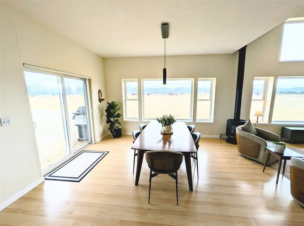 33 Staggerwing Landing Kalispell MT 59901
