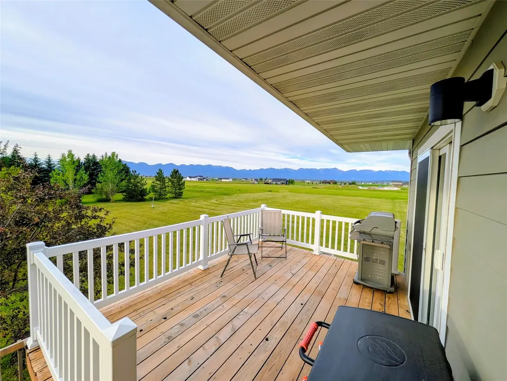 33 Staggerwing Landing Kalispell MT 59901