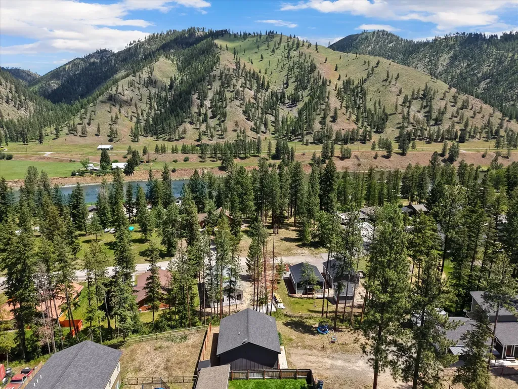 305 Alces Court Superior MT 59872