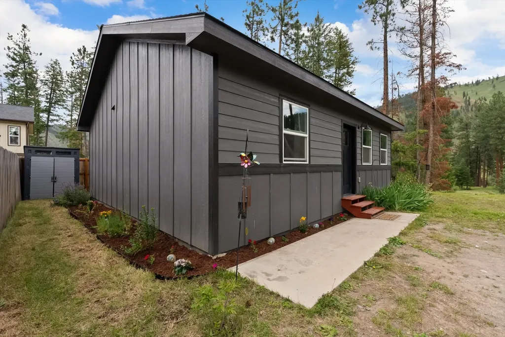 305 Alces Court Superior MT 59872