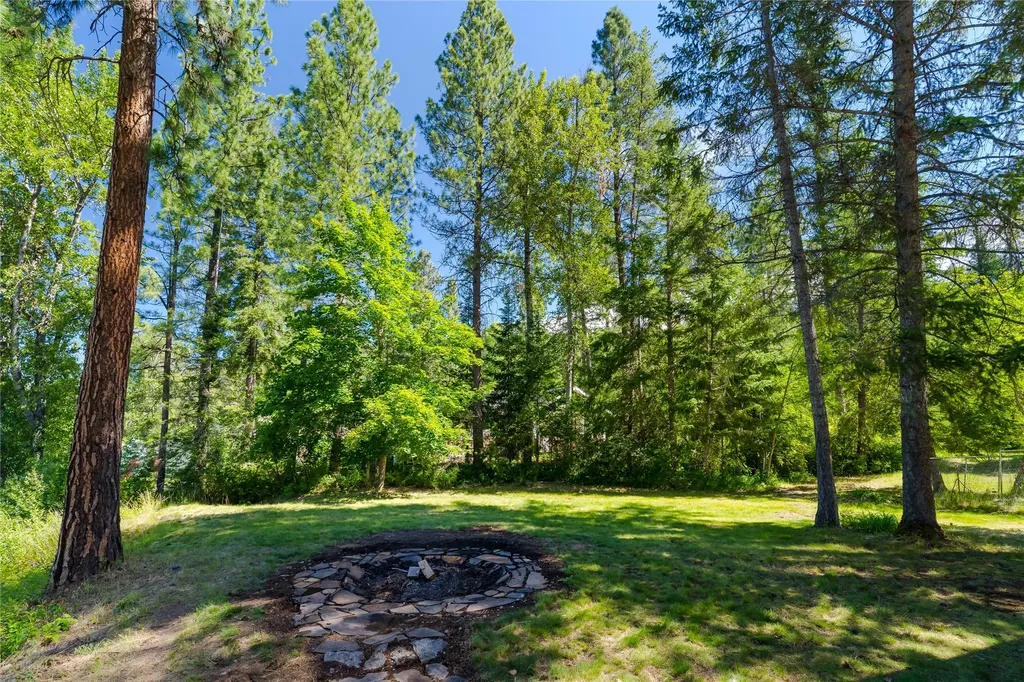 9560 Us Highway 2 N Troy MT 59935