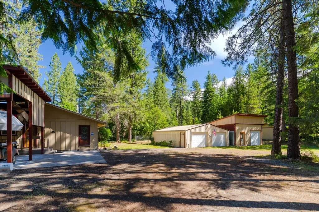 9560 Us Highway 2 N Troy MT 59935