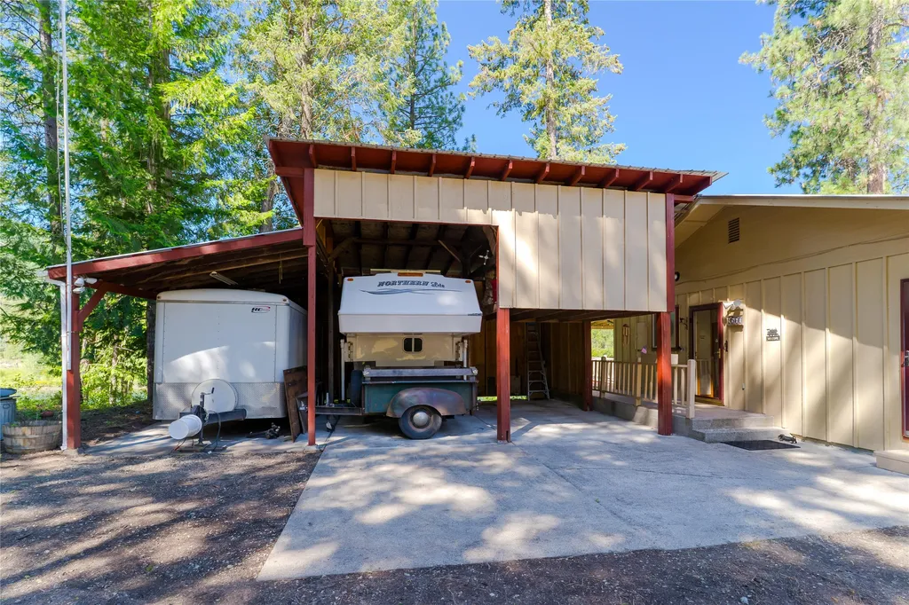 9560 Us Highway 2 N Troy MT 59935