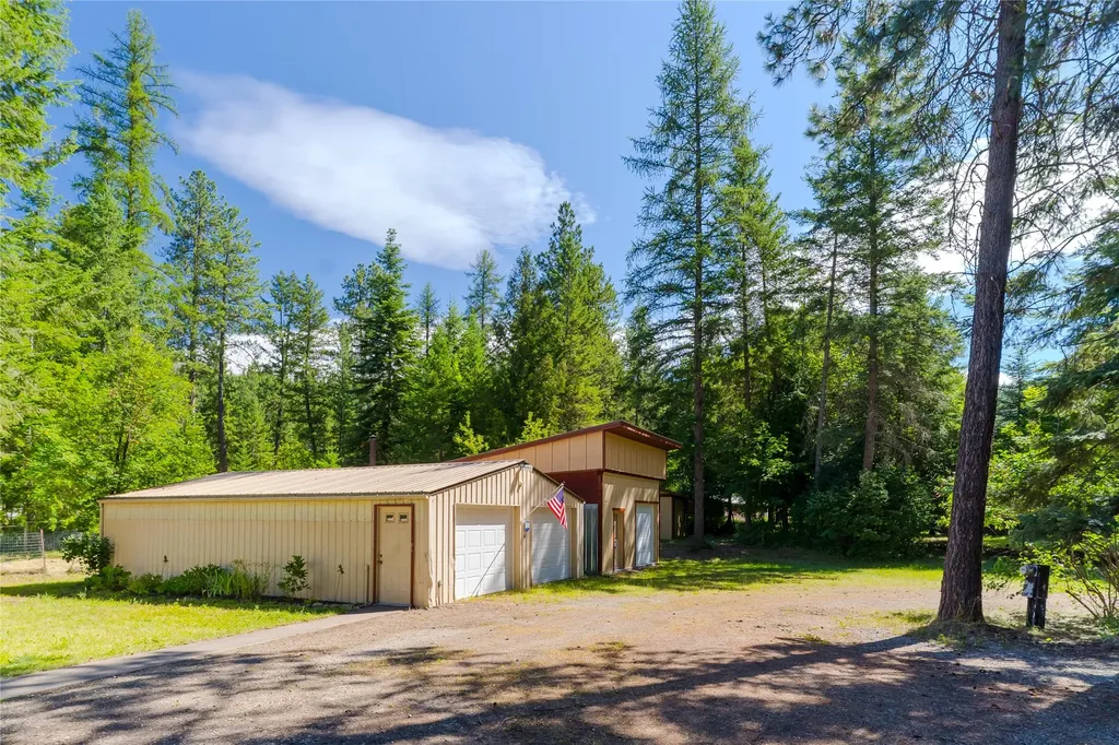 9560 Us Highway 2 N Troy MT 59935