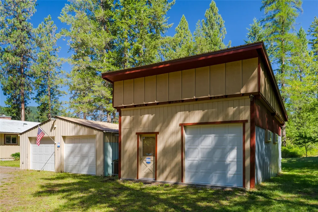9560 Us Highway 2 N Troy MT 59935