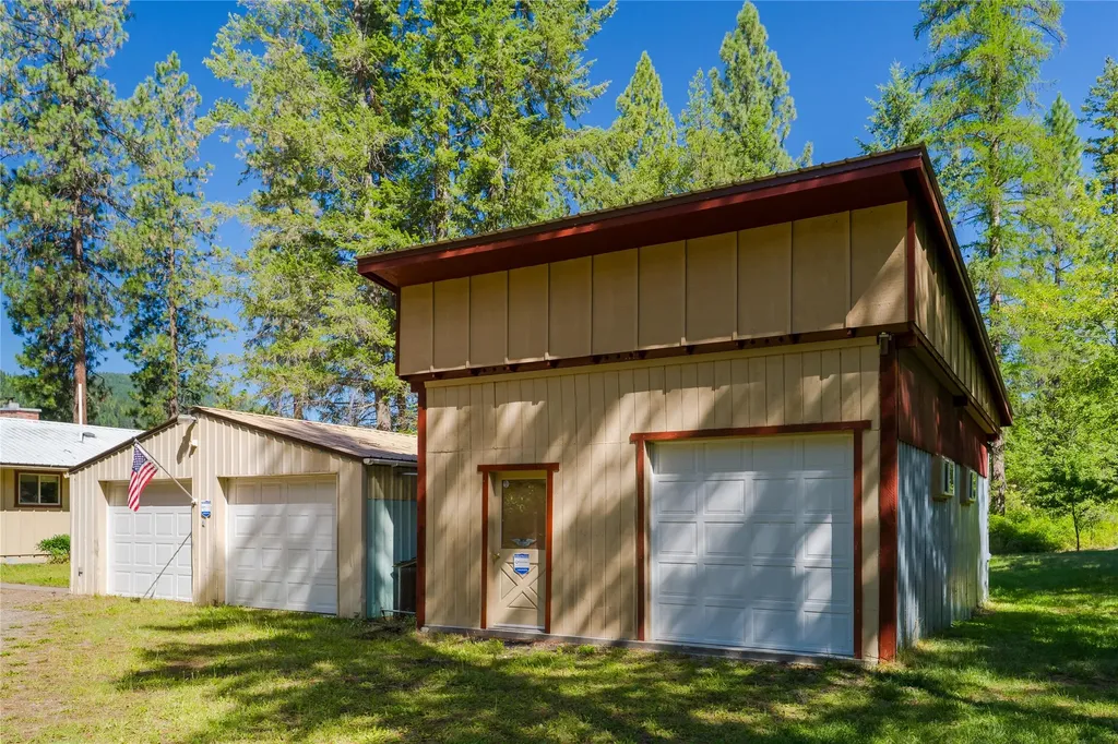 9560 Us Highway 2 N Troy MT 59935